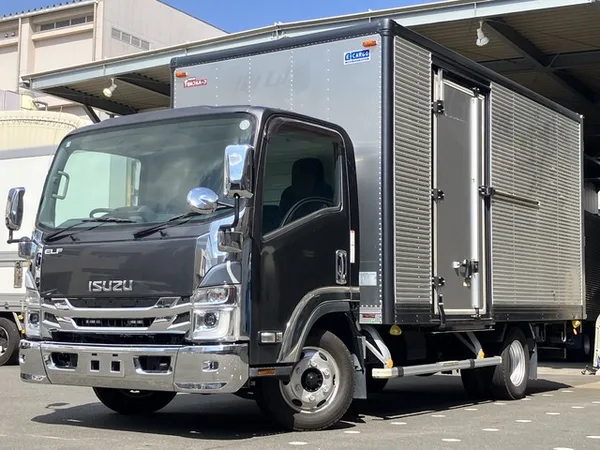 2021 Isuzu Elf