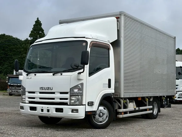 2012 Isuzu Elf