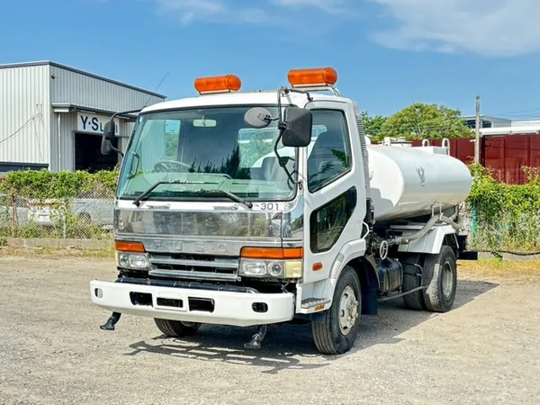 1999 Mitsubishi Fighter