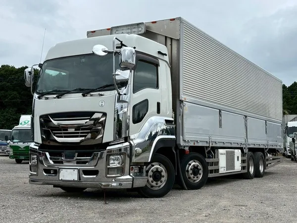 2017 Isuzu Giga