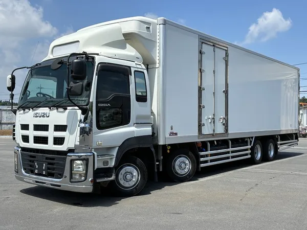 2015 Isuzu Giga