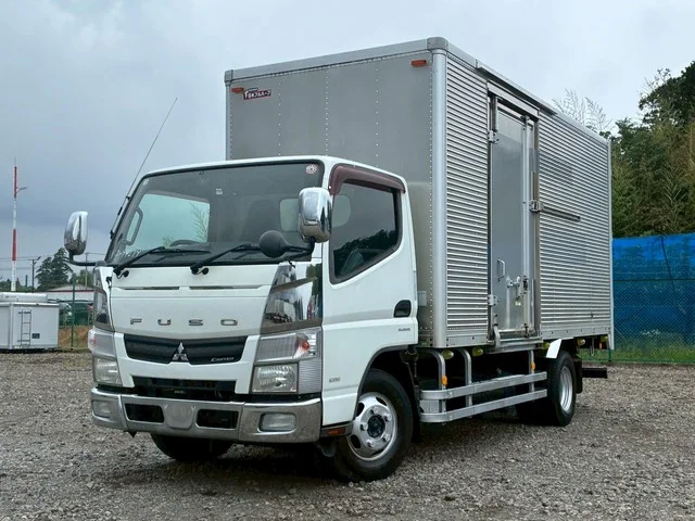 2013 Mitsubishi Canter