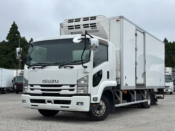 2015 Isuzu Forward