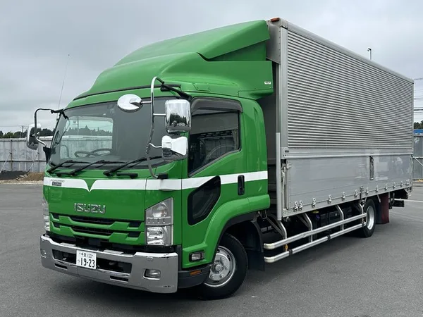 2020 Isuzu Forward