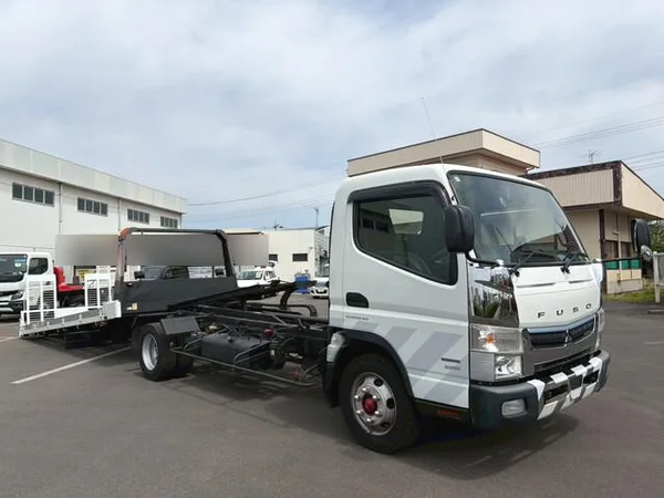 2019 Mitsubishi Canter Truck