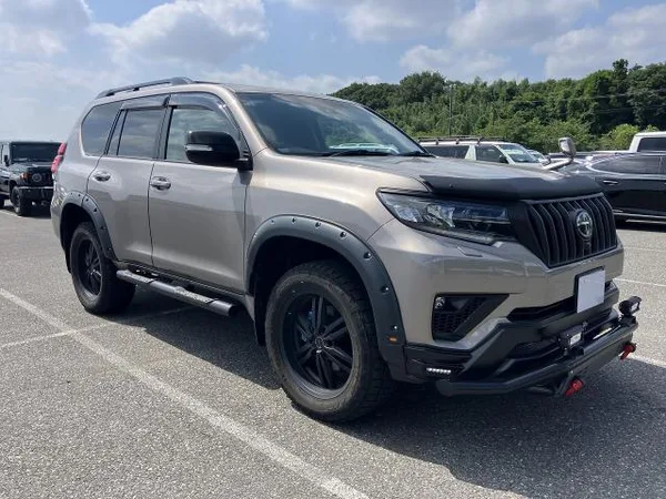 2023 Toyota Land Cruiser Prado