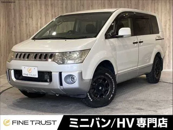 2013 Mitsubishi Delica D5