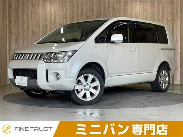 2018 Mitsubishi Delica D5