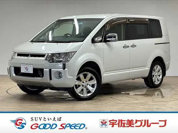 2014 Mitsubishi Delica D5