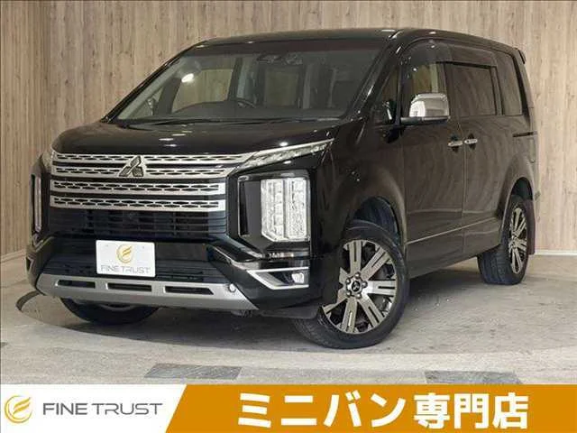2019 Mitsubishi Delica D5