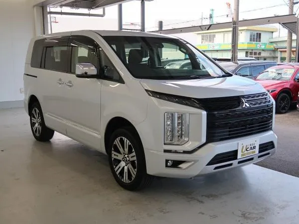 2023 Mitsubishi Delica D5