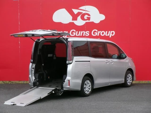 2020 Toyota Noah