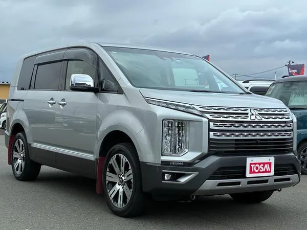 2021 Mitsubishi Delica D5
