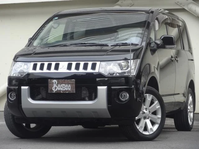 2015 Mitsubishi Delica D5