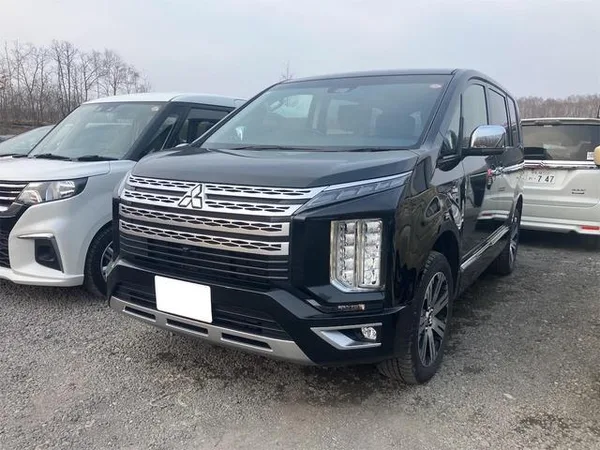 2025 Mitsubishi Delica D5