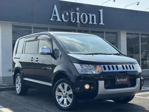 2016 Mitsubishi Delica D5
