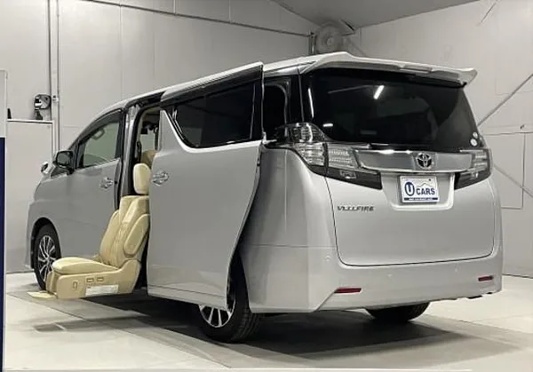 2015 Toyota Vellfire