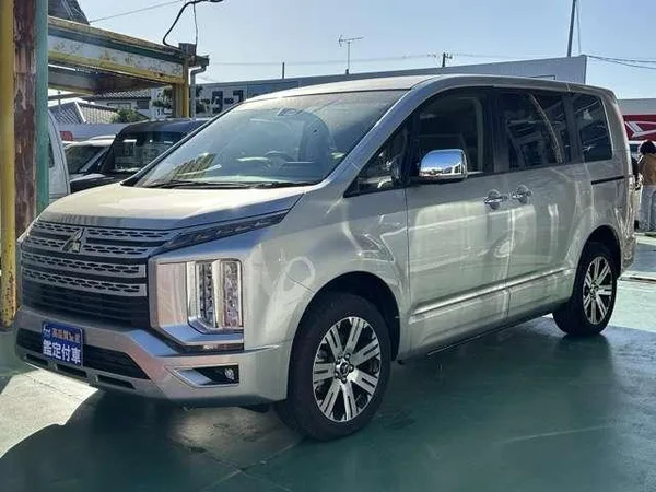 2025 Mitsubishi Delica D5