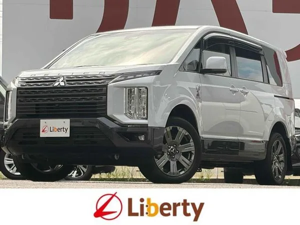2022 Mitsubishi Delica D5