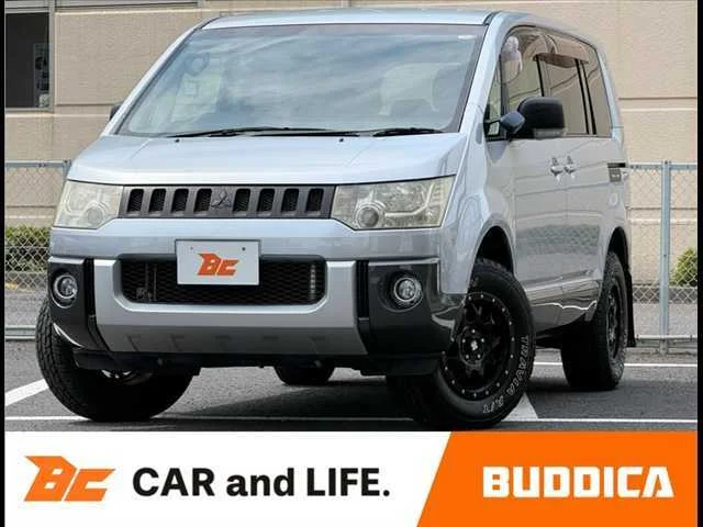 2012 Mitsubishi Delica D5