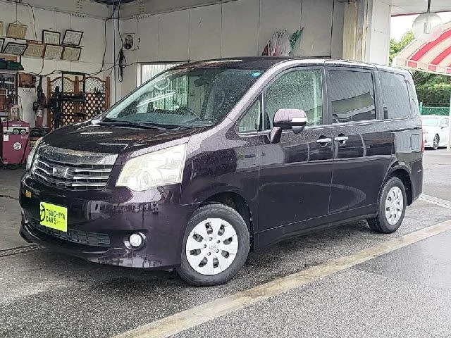 2013 Toyota Noah