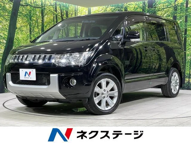 2016 Mitsubishi Delica D5
