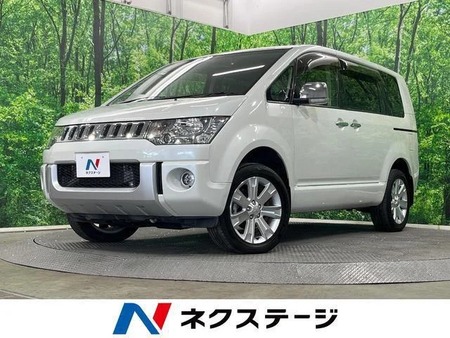 2017 Mitsubishi Delica D5