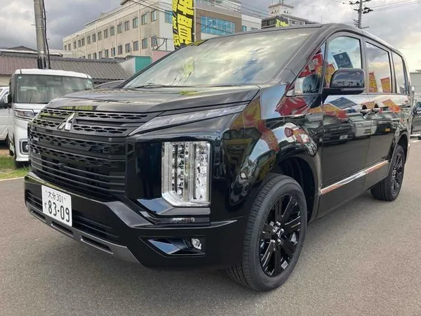 2025 Mitsubishi Delica D5