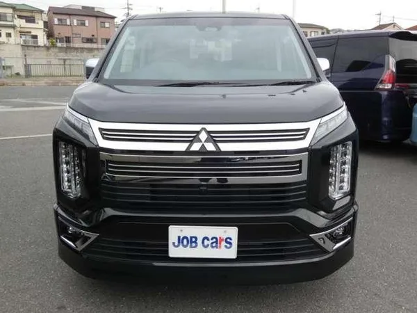 2024 Mitsubishi Delica D5