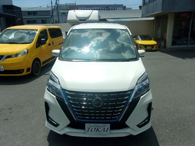 2022 Nissan Serena