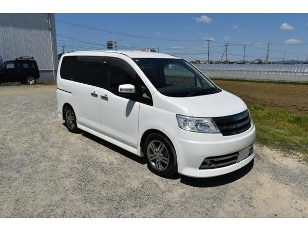 2006 Nissan Serena