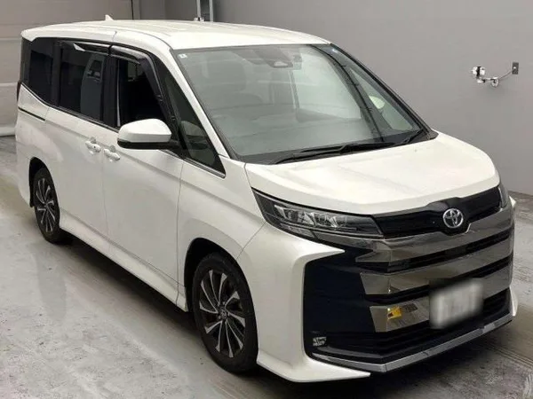 2022 Toyota Noah