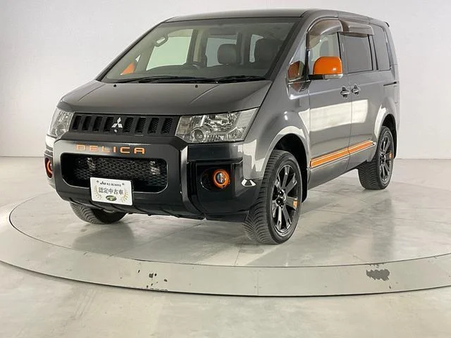 2017 Mitsubishi Delica D5
