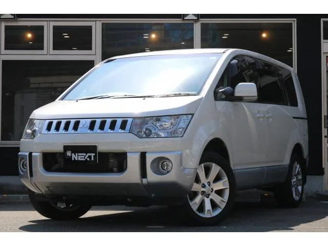 2014 Mitsubishi Delica D5