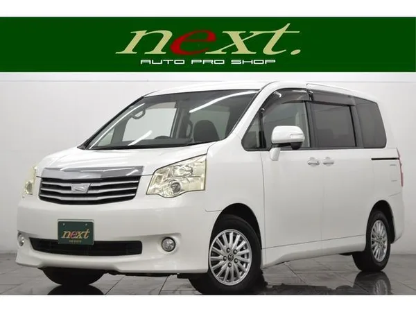 2012 Toyota Noah