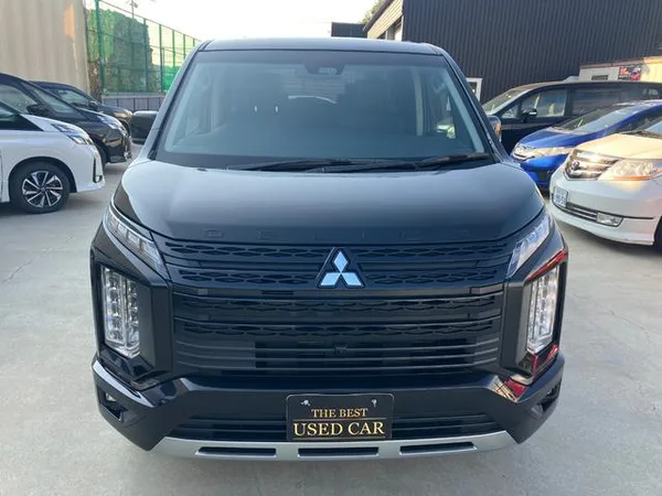 2025 Mitsubishi Delica D5