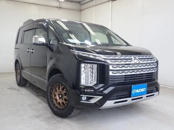 2021 Mitsubishi Delica D5