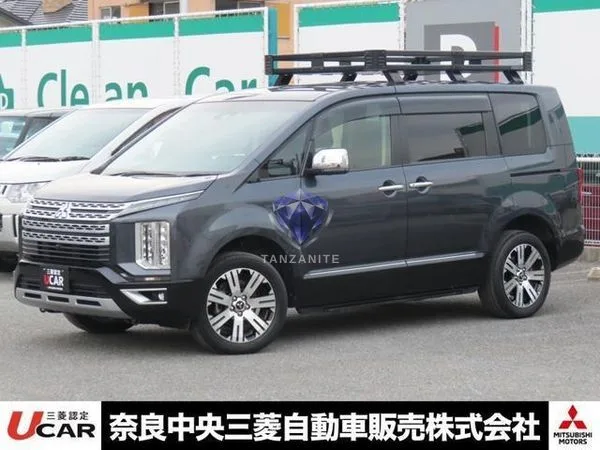 2023 Mitsubishi Delica D5