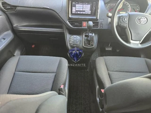 2014 Toyota Noah