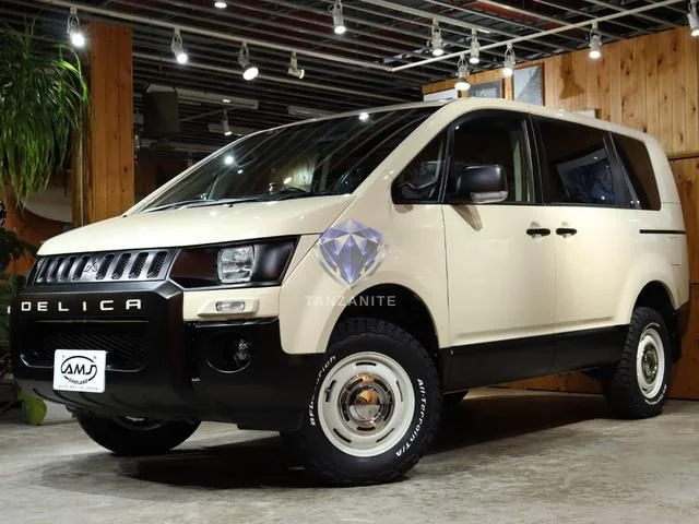2011 Mitsubishi Delica D5