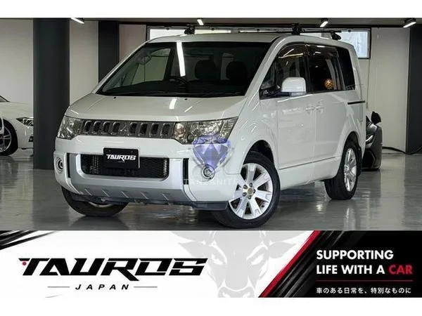 2013 Mitsubishi Delica D5