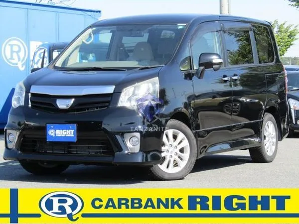 2011 Toyota Noah