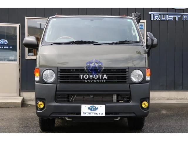 2011 Toyota Hiace Van