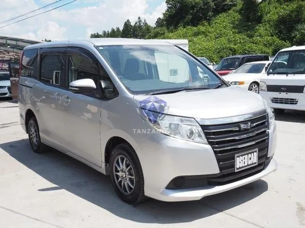 2015 Toyota Noah