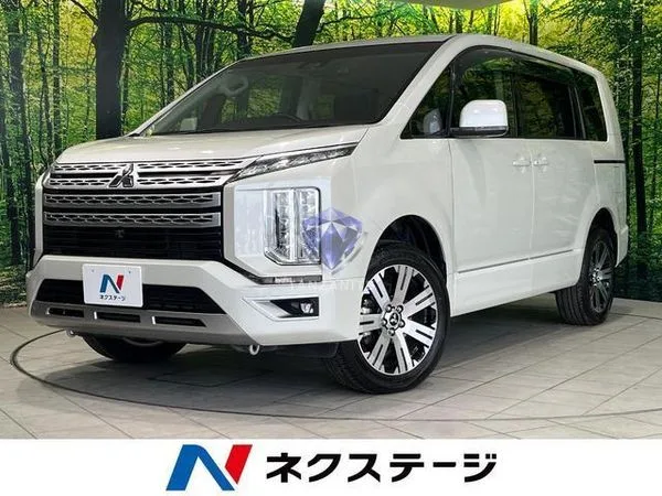 2019 Mitsubishi Delica D5