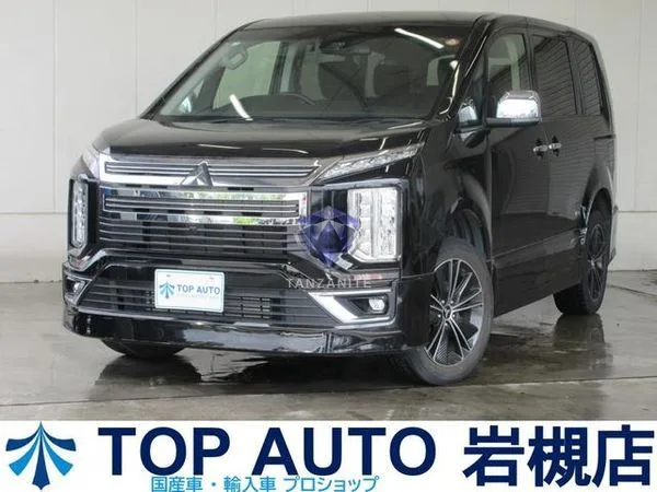 2019 Mitsubishi Delica D5