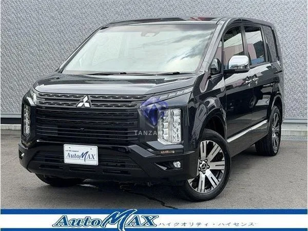 2024 Mitsubishi Delica D5