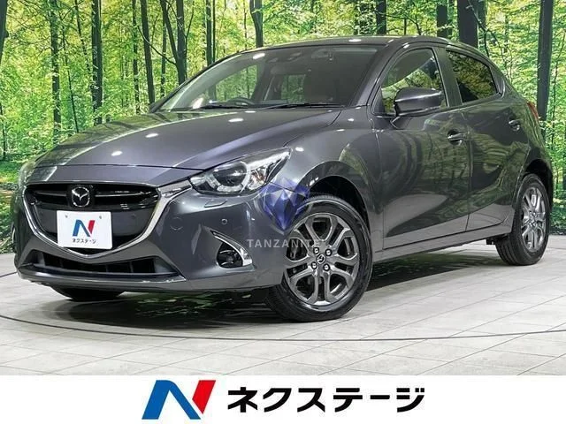 2017 Mazda Demio