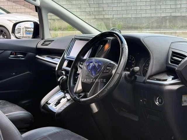 2015 Toyota Vellfire