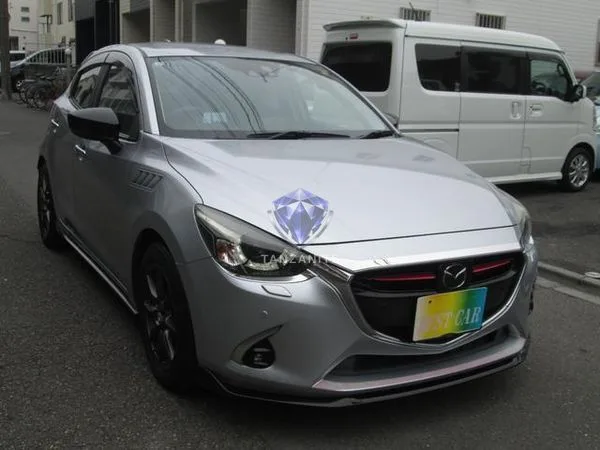 2017 Mazda Demio